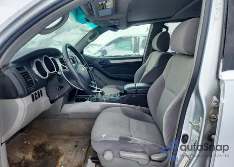 2004 Toyota 4Runner Sr5 z USA, uszkodzony, nr VIN JTEBT14R348008868